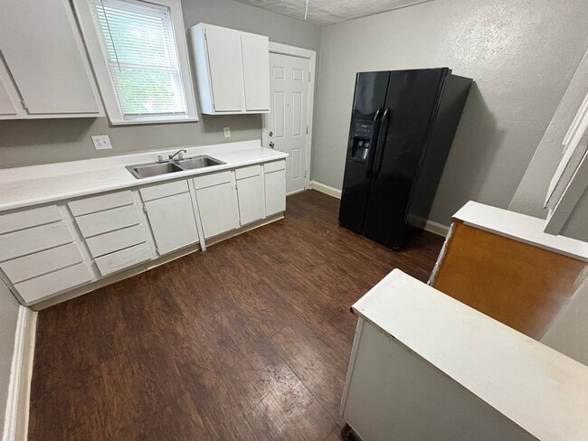 Building Photo - 461-463 South Wayne Avenue