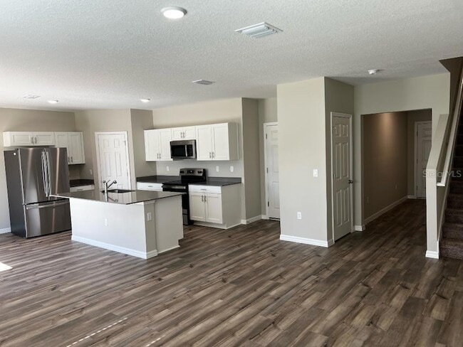 Building Photo - 34200 Scarlet Sage Ct