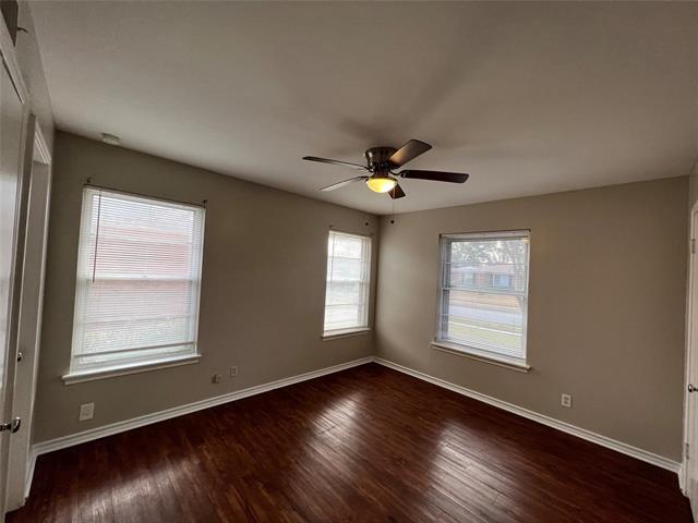 Foto del edificio - 9302 Piper Ln