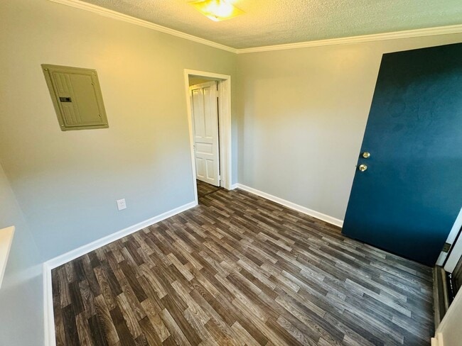 Foto del edificio - For Lease - 2 Bed, 1 Bath, 960 sq ft Home ...