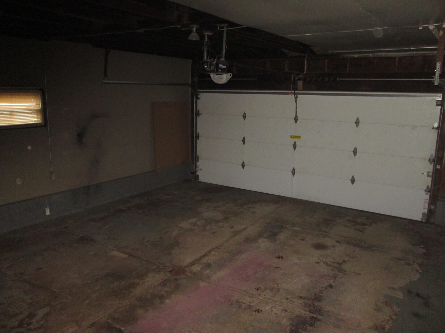 597 Aurora Dr Youngstown, OH 44505 – photo 2