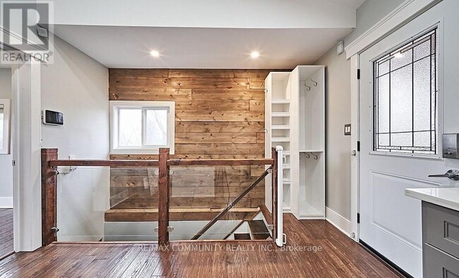 Photo du bâtiment - 2170 Thornton Rd N