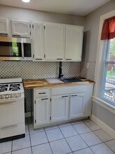 Building Photo - 2418 State St