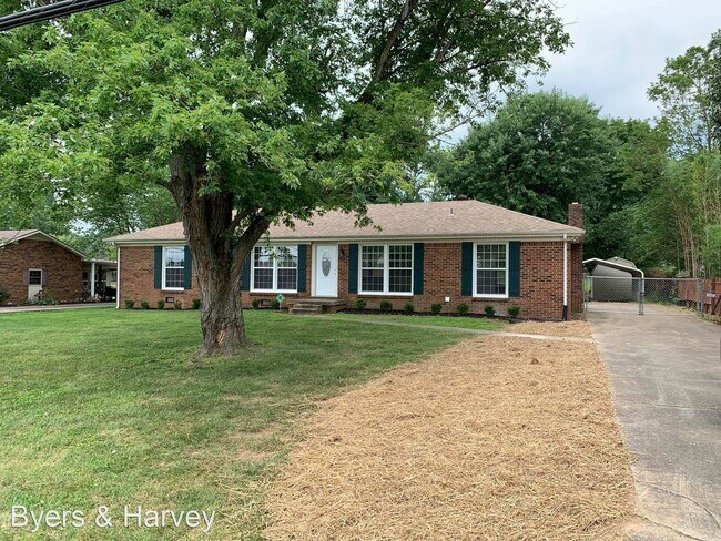 Building Photo - 3 br, 1.5 bath House - 1888 Old Trenton Road