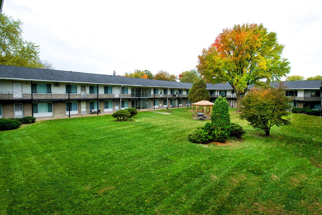 Building Photo - Sandstone Apartments