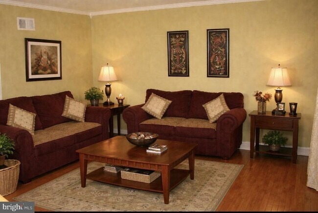 Foto del edificio - 228 Cobblestone Ln