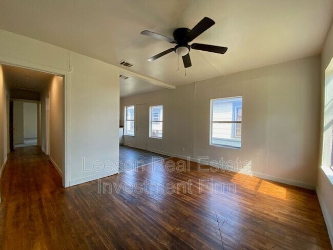Foto del edificio - 545 Wyche St