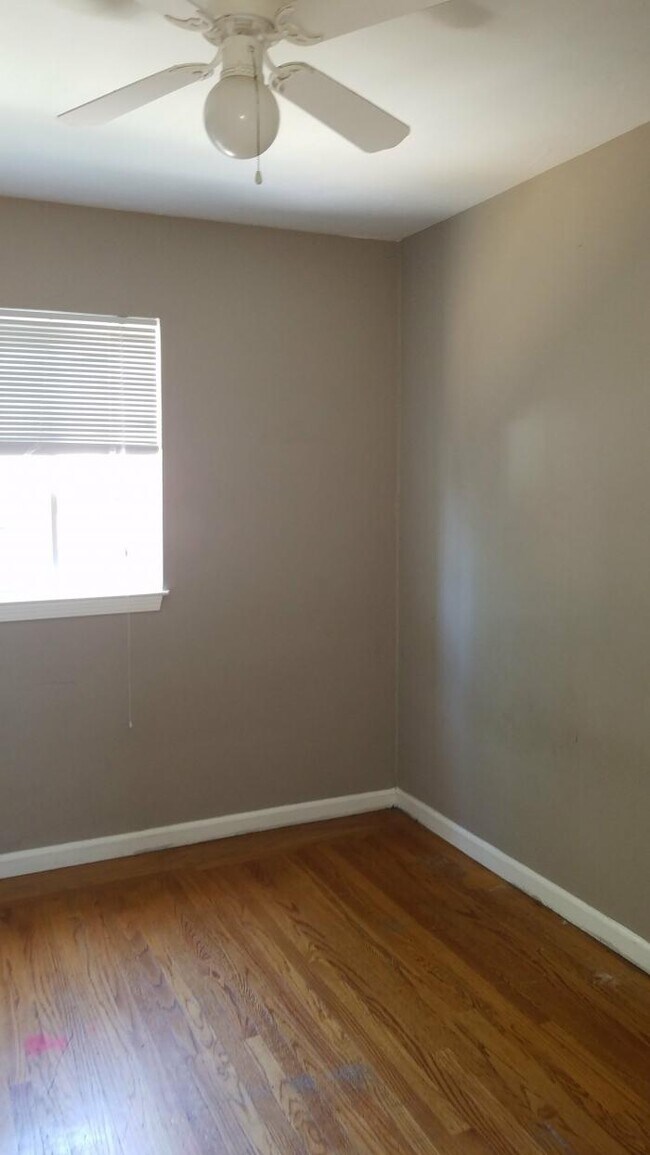 Building Photo - 4 bedroom in San Leandro CA 94578