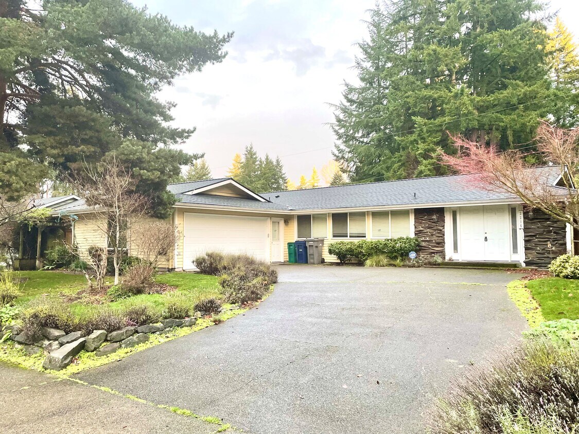 2216 182nd Ave NE, Redmond, WA 98052 House for Rent in Redmond, WA