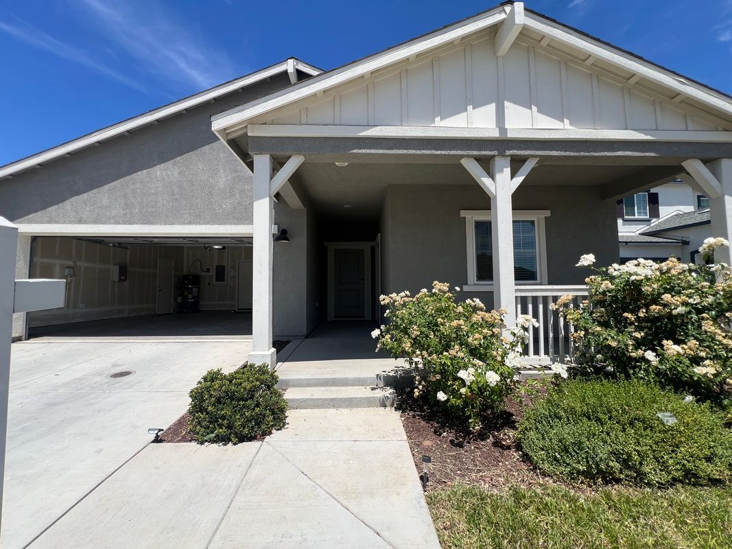 Building Photo - 935 Grimsby Ln