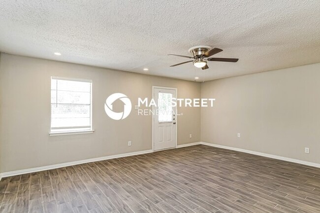 Building Photo - 3 Bedroom Pet-Friendly Home in Denton, TX ...