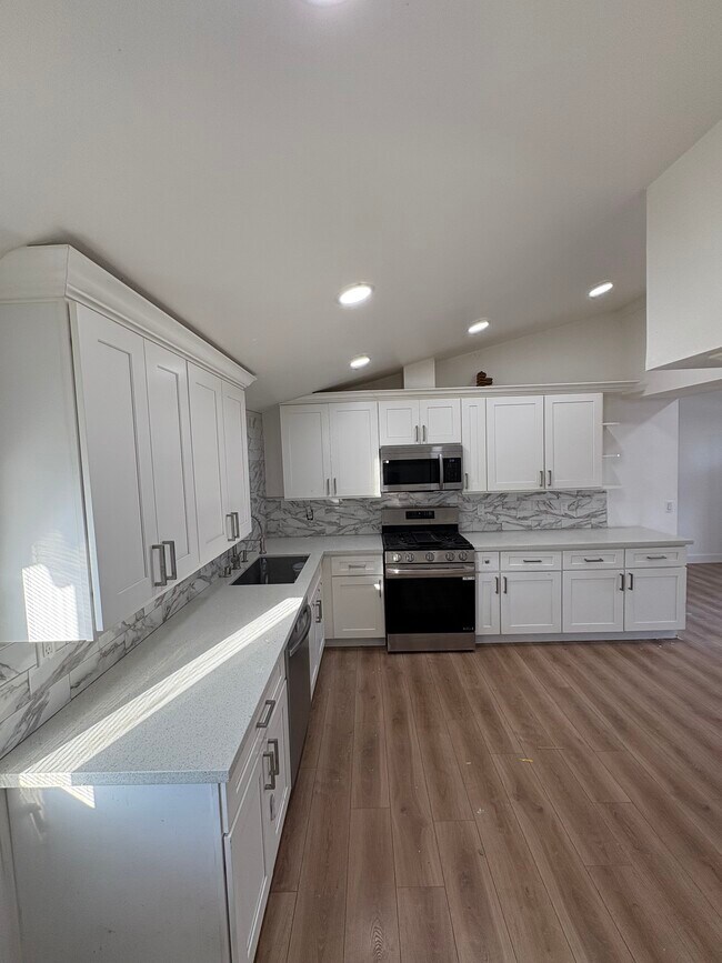 Foto del edificio - 2103 Avalon Ave