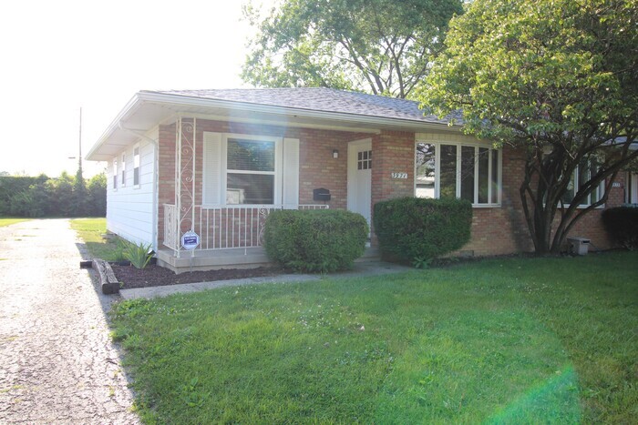 Primary Photo - Beautiful 2 bedroom ranch condo!