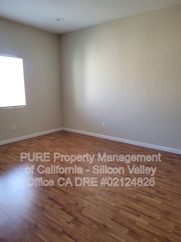 Building Photo - 901 Fire Walk