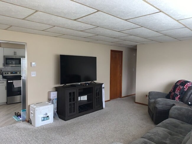 Building Photo - 2-bedroom 1 Bath in Ellendale - Garage inc...
