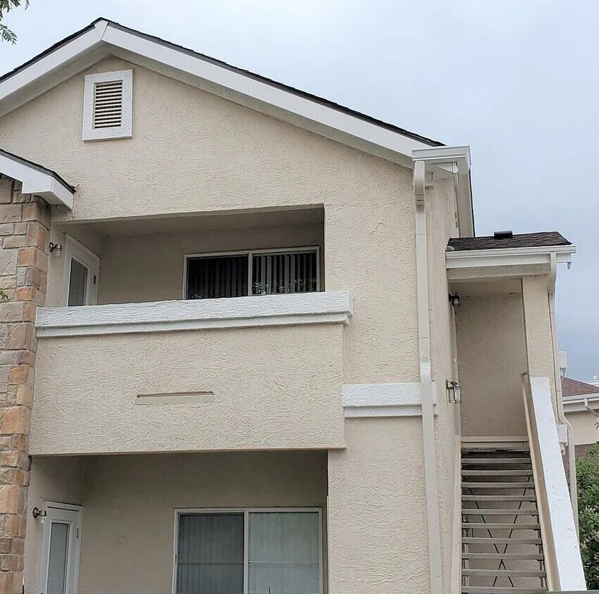 Primary Photo - Upper-level condo