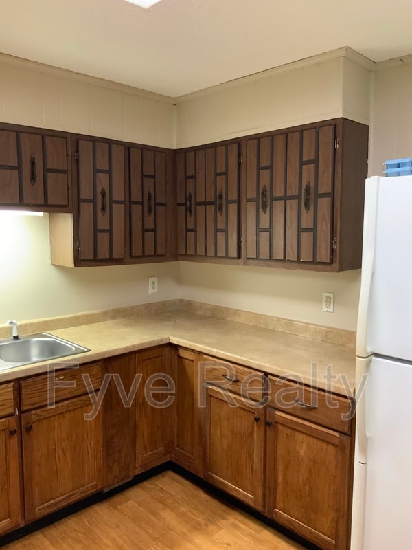 Foto del edificio - 501 Ocala Dr NE
