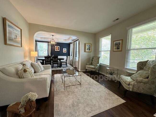 Foto del edificio - 3236 Barbour Dr