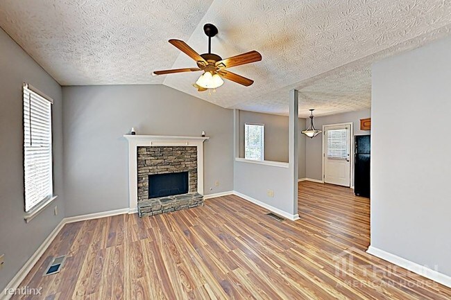 Building Photo - 155 Brooke Dr