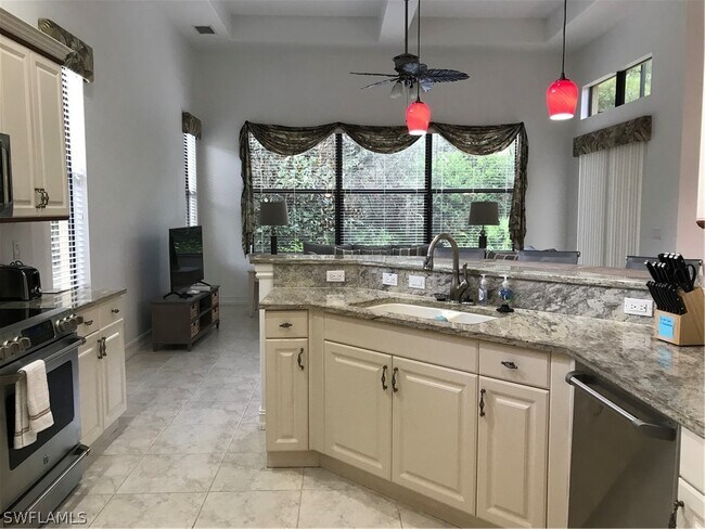 Building Photo - 8231 Provencia Ct