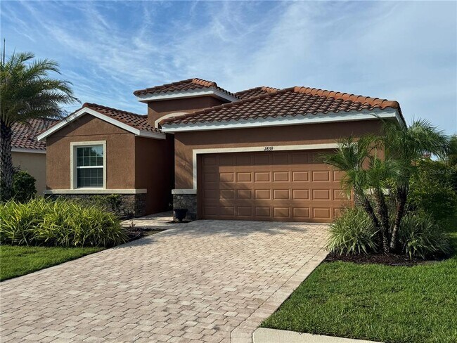 Building Photo - 2839 Esmeralda Dr