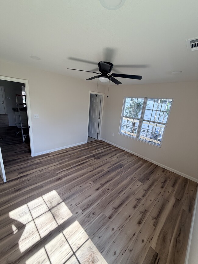 Foto del edificio - 3702 S Harrison St