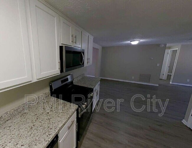 Foto del edificio - 1214 Santiago Dr