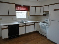 Building Photo - 5420 Schmutzler St