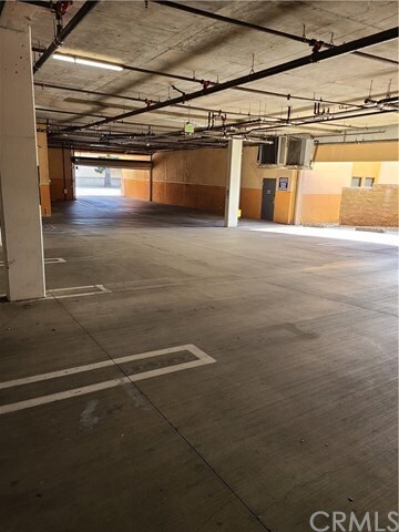 Building Photo - 859 N Fair Oaks Ave