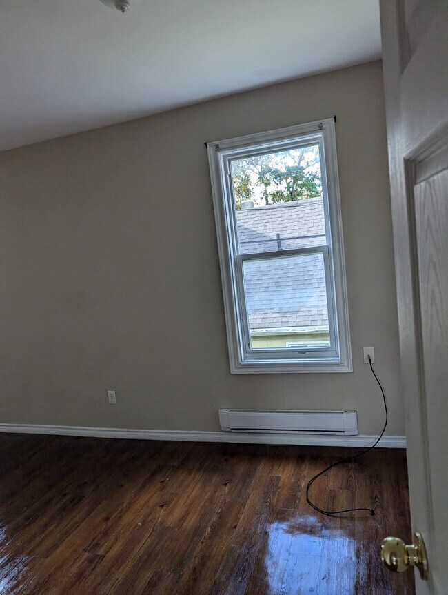 Photo du bâtiment - Cozy Comfort Awaits in This One-Bedroom Ch...