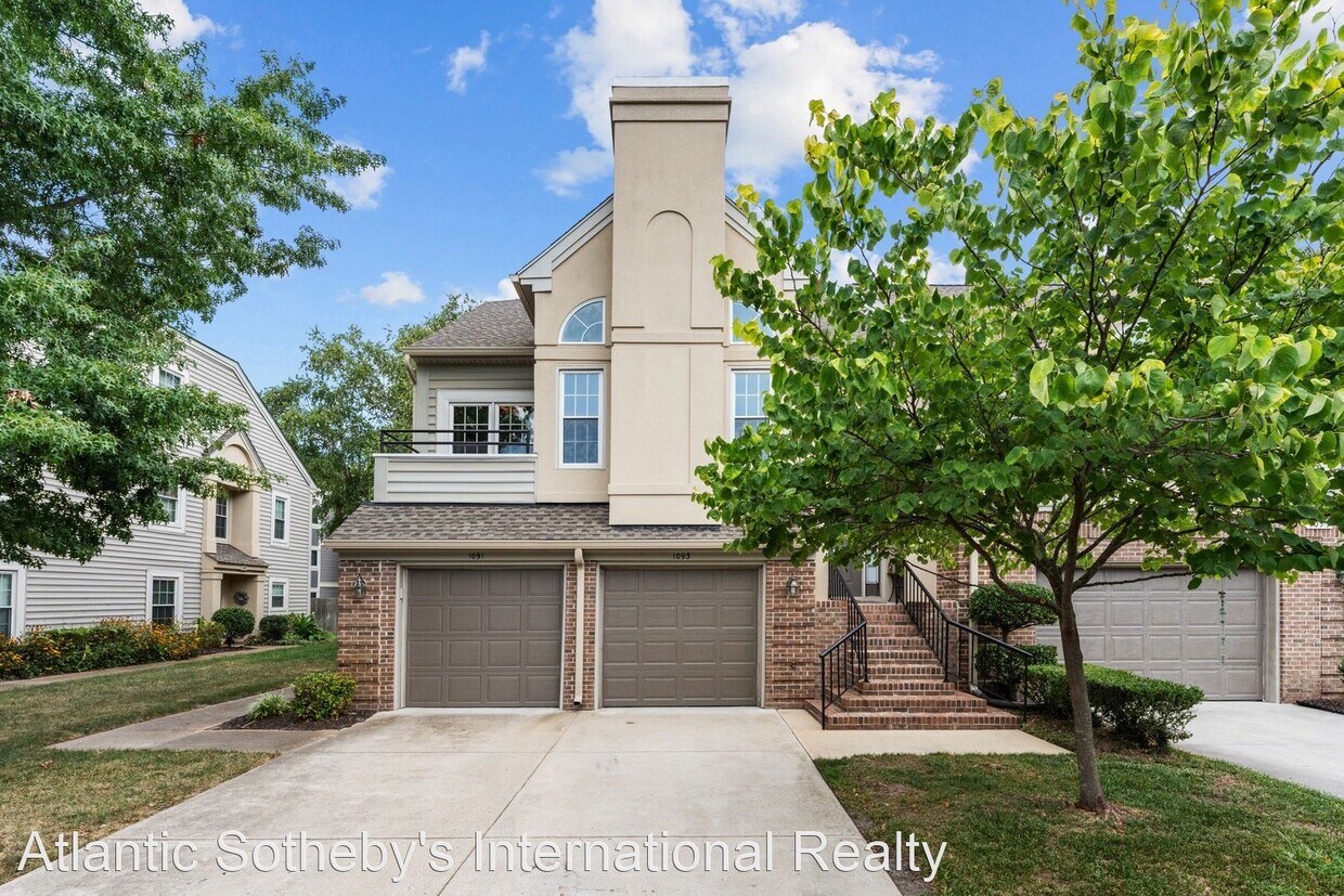 Foto principal - 2 br, 2.5 bath House - 1093 Hanson Way