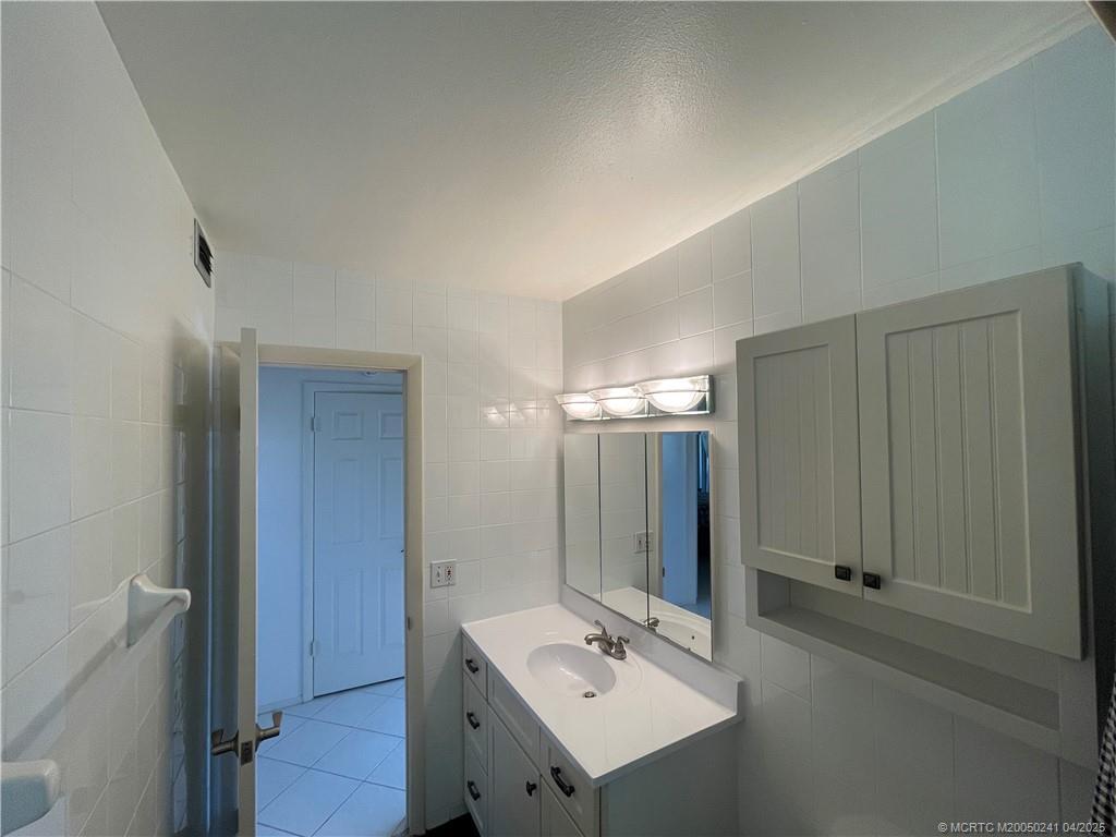 Foto del edificio - 2929 SE Ocean Blvd