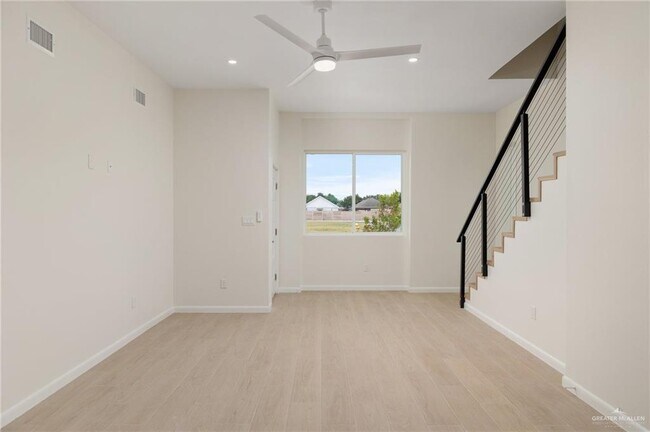 Foto del edificio - 1202 N Lincoln Ave