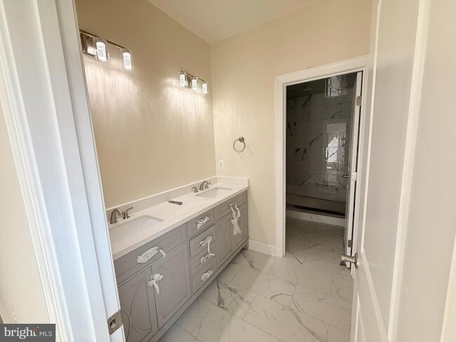 Building Photo - 21359 Mary Lous Wy