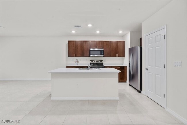 Building Photo - 15535 Wildflower Cir