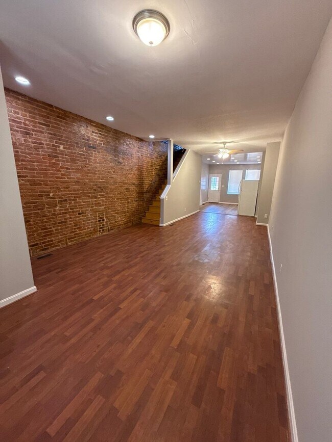 Building Photo - 411 N Luzerne Ave