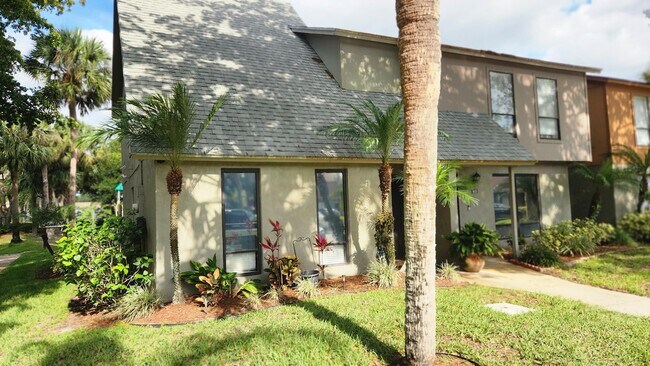 Foto del edificio - 516 Sandtree Dr