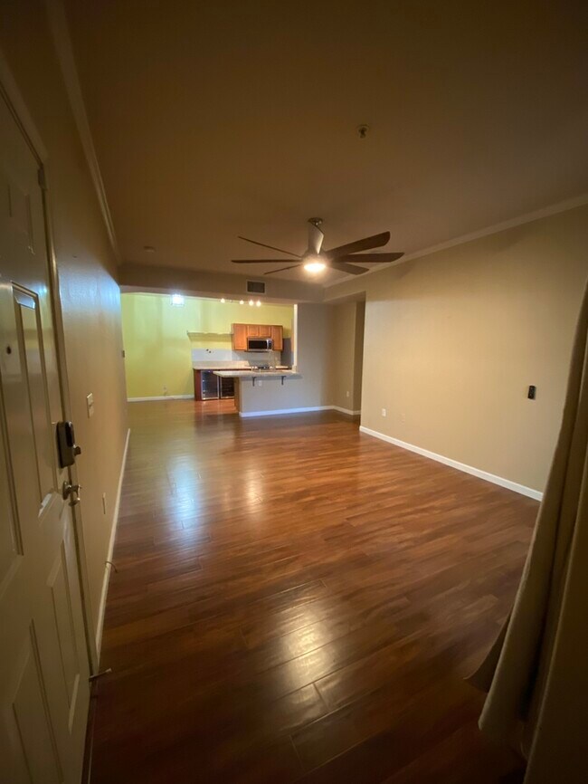 Building Photo - 501 Gibson Dr