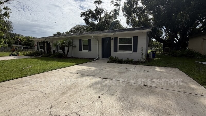 Photo - 1801 Mellonville Avenue