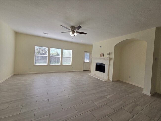 Building Photo - 6534 Briar Moss Ln