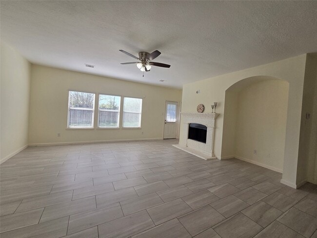 Foto del edificio - 6534 Briar Moss Ln