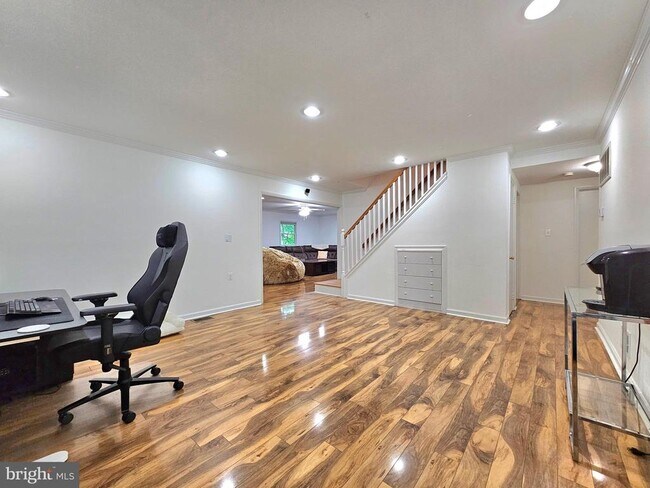 Foto del edificio - 8134 Keeler St