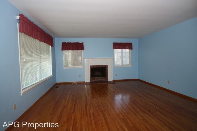 Building Photo - 3 br, 2 bath House - 619 W North St