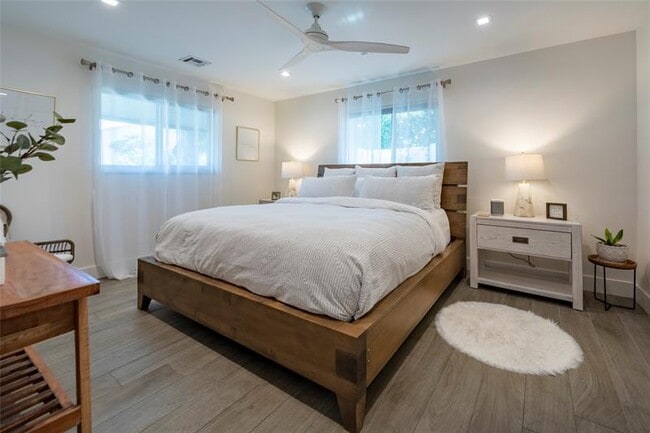 Foto del edificio - 1959 SE 25th Ave