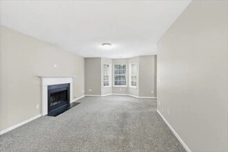 Building Photo - 1610 Vinebrook Terrace