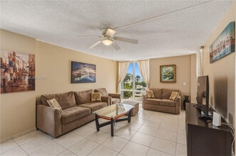 Building Photo - 1600 S Ocean Dr