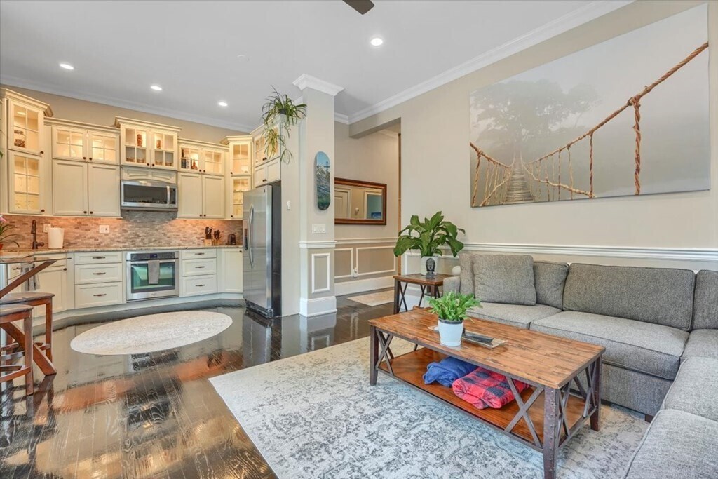 Foto principal - 38 Pleasant St