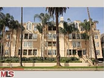 Primary Photo - 433 N Doheny Dr