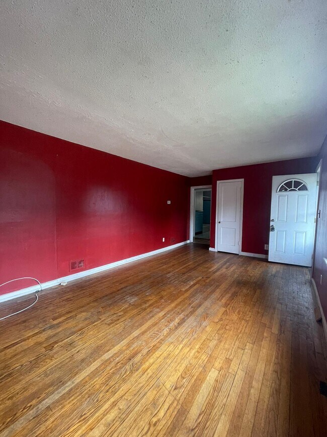 Building Photo - 215 Fitch St