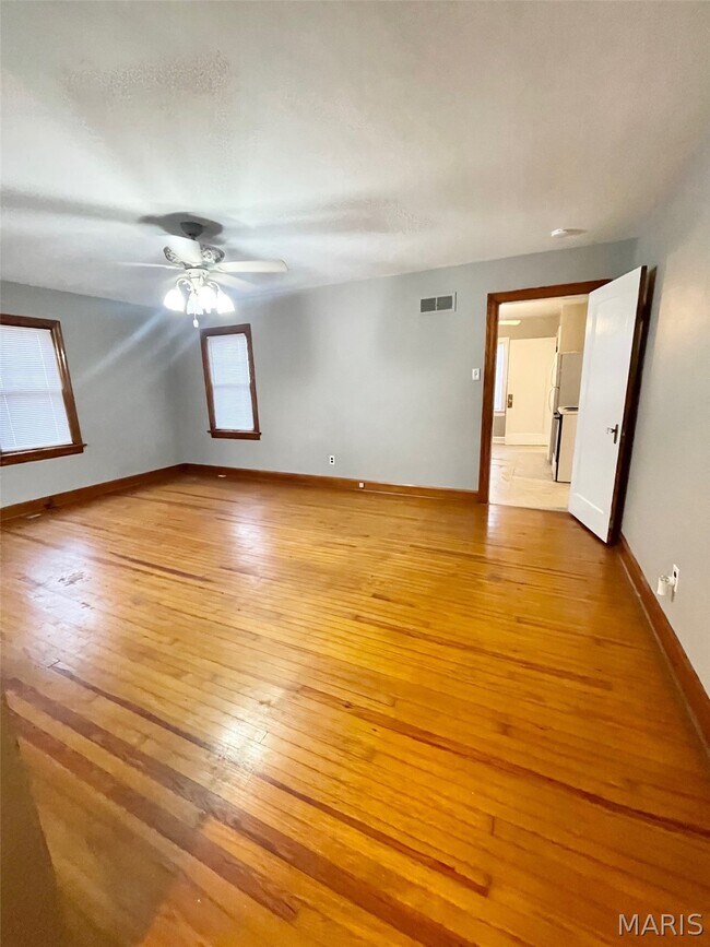 Foto del edificio - 1410 Lebanon Ave
